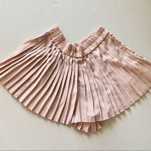 Leith Pink Pleated Elastic Shorts